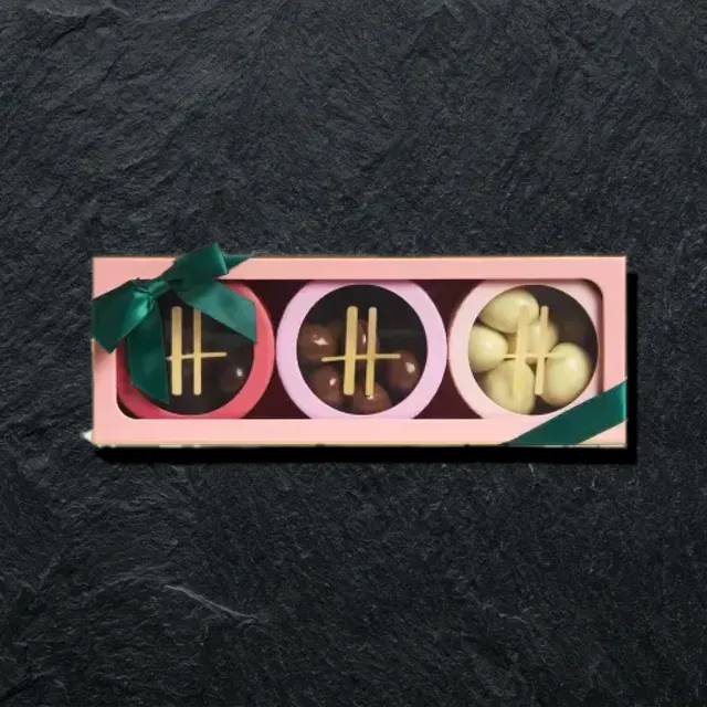 Harrods Chocolate Cherries & Berries Collection