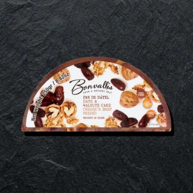 Bonvallies — сыр, грецкий орех и финики