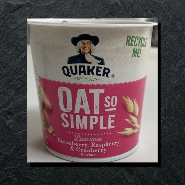 Quaker Strawberry & Raspberry & Cranberry